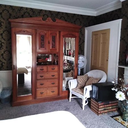 Bed and Breakfast Olderfleet Клактон-он-Сі Екстер'єр фото
