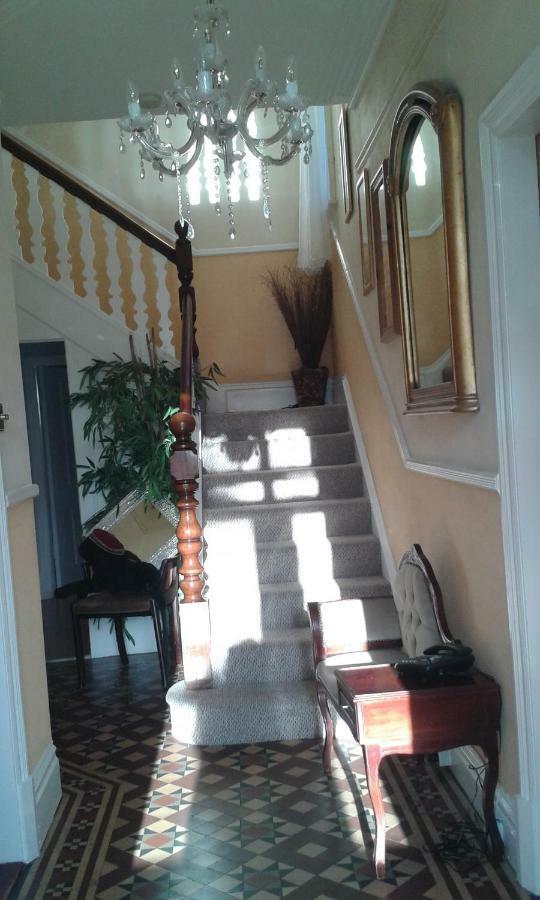 Bed and Breakfast Olderfleet Клактон-он-Сі Екстер'єр фото